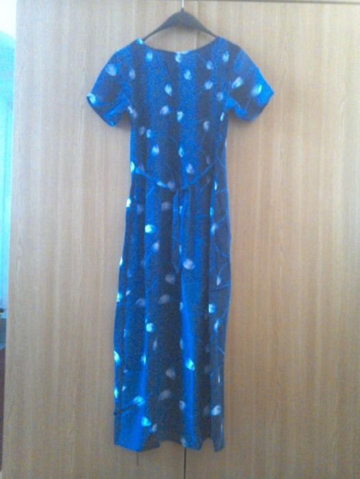 Rochie nouă, de damă, lunga, de vară, bleumarin cu flori albe