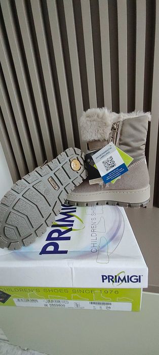 Cizmulite / ghete impermeabile mărimea 28 și 32