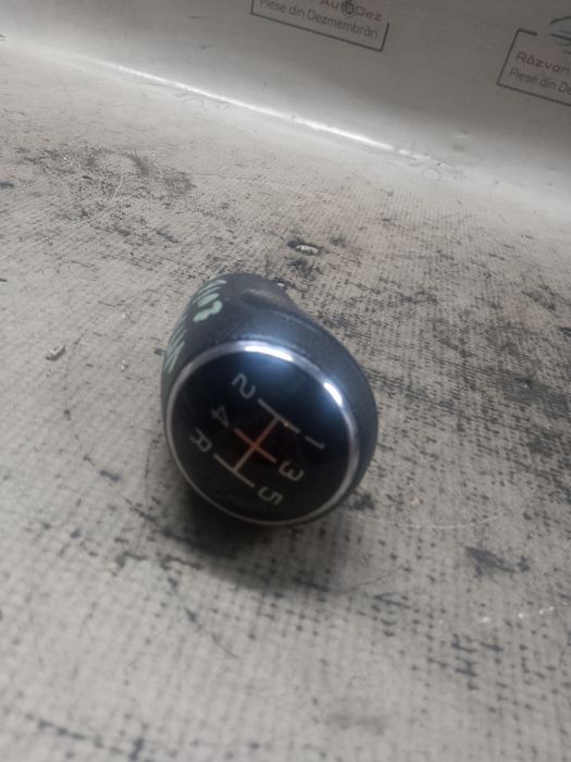 nuca schimbator 5+1 trepte  suzuki vitara 2016