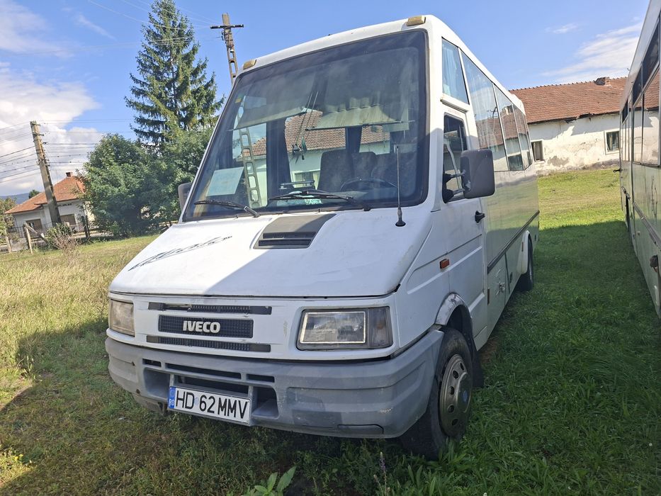 Microbuz 23 locuri