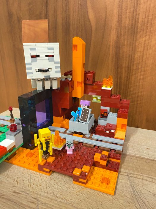 Lego Minecraft 21143- The Nether Portal