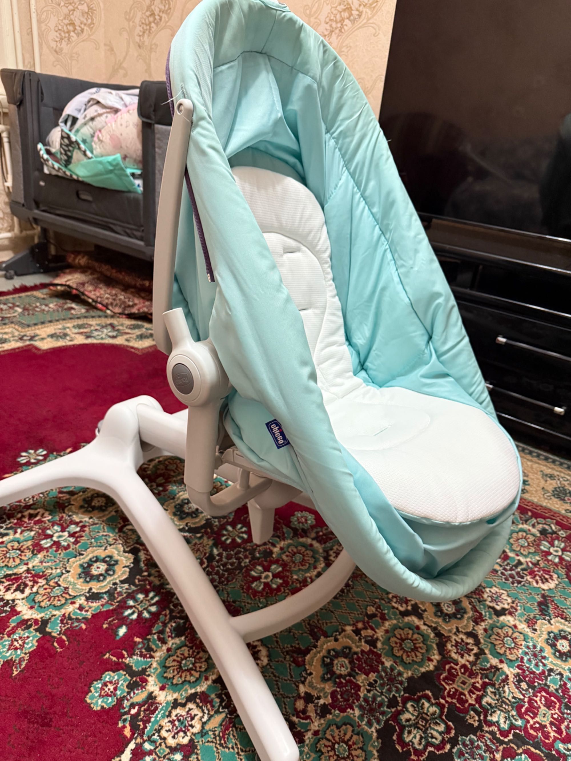Продаю Кровать-стульчик, Chicco Baby Hug 4in1 ( Италия)