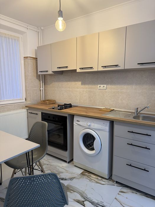 Închiriez apartament 2 camere Ostroveni