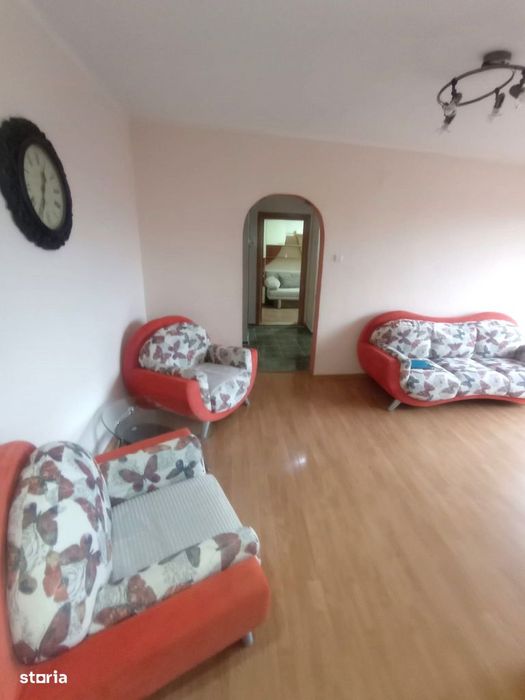 Apartament 3 camere complet renovat zona Sud