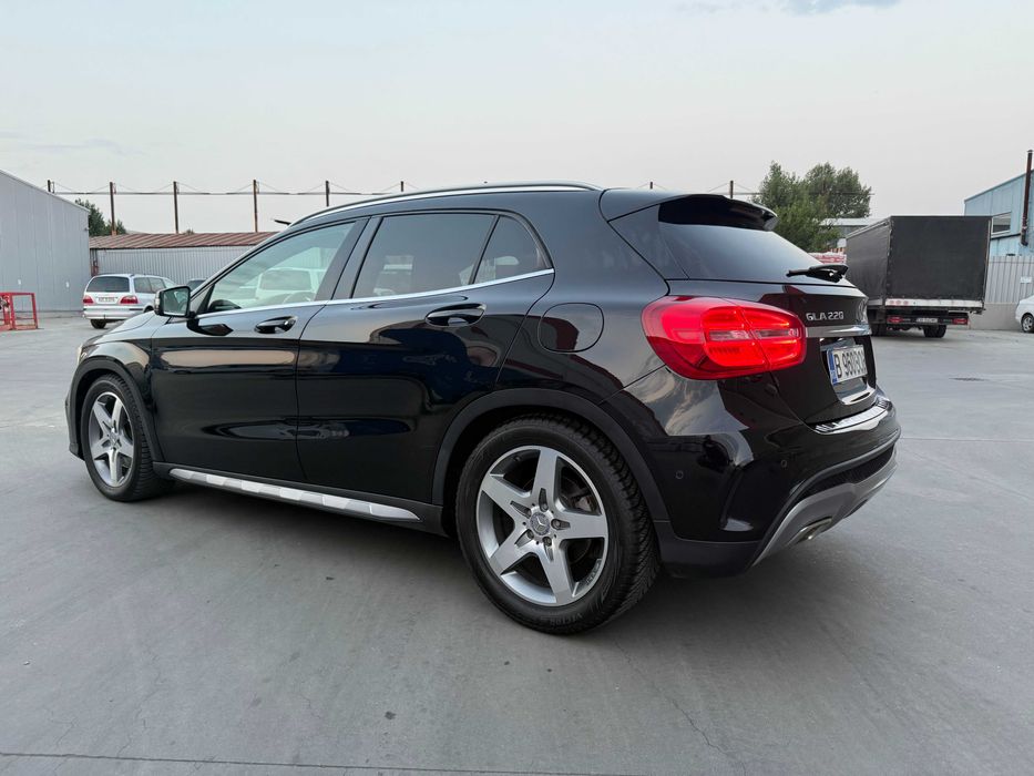 Mercedes-Benz GLA 220 CDI 4MATIC AMG line
