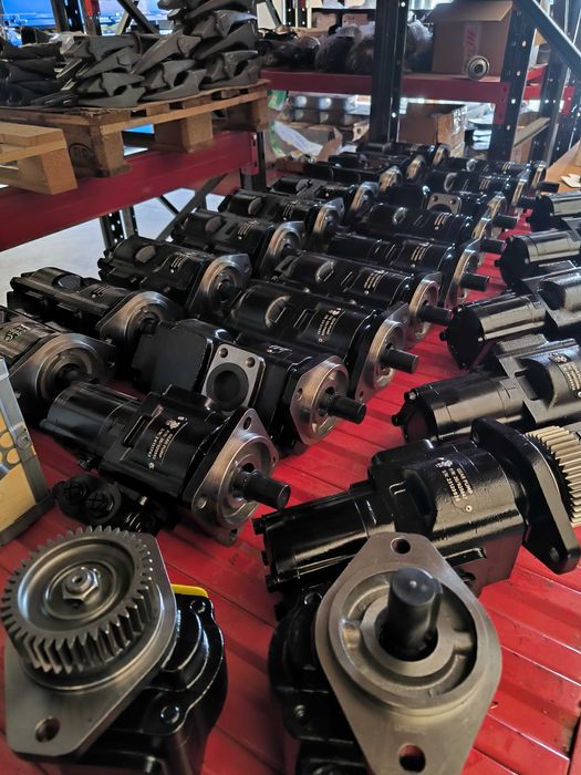 Pompa hidraulică dublă JCB pentru încărcătoare telescopice 524 și 527