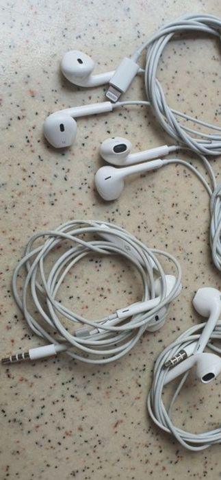 Casti iPhone mufa lightning Apple originale cu serie in stare perfecta