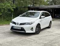Toyota Auris Toyota Auris Hybrid 1.8 l / 136 CP - 2015