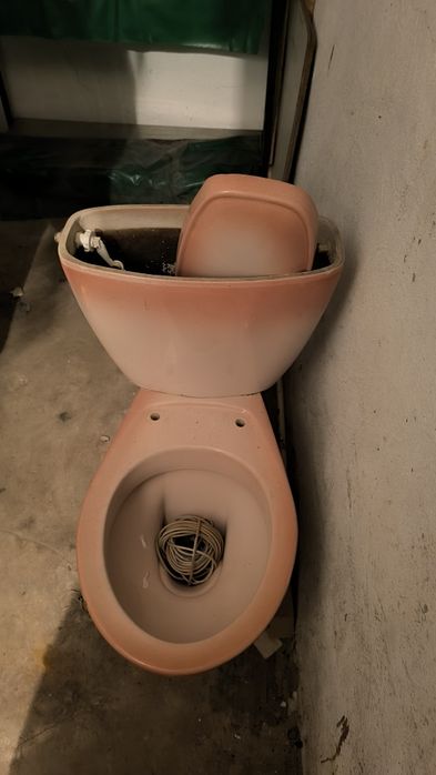 Vas toaleta + bideu 200 lei