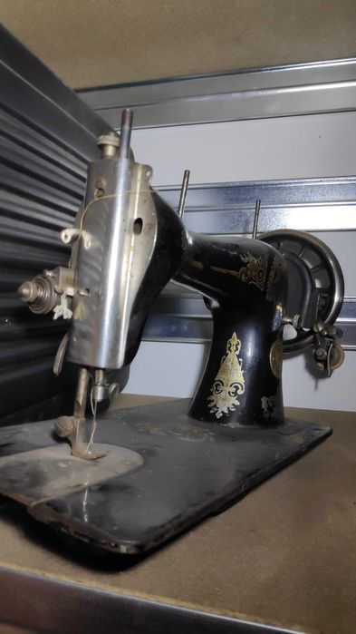 Vând Mașină de Cusut Veche Vintage Frister & Rossmann - Piese/Colecție