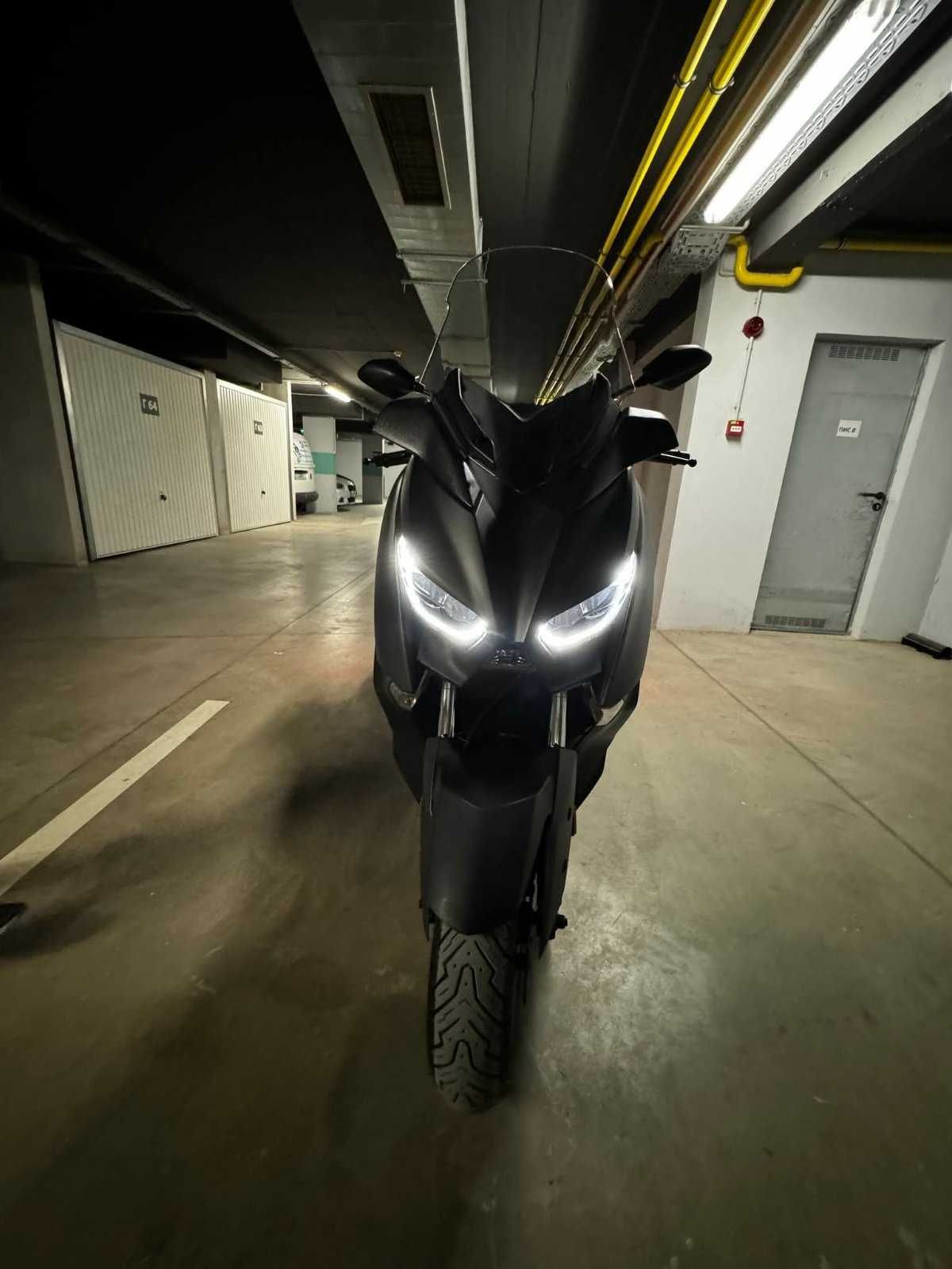 Yamaha X-max 400