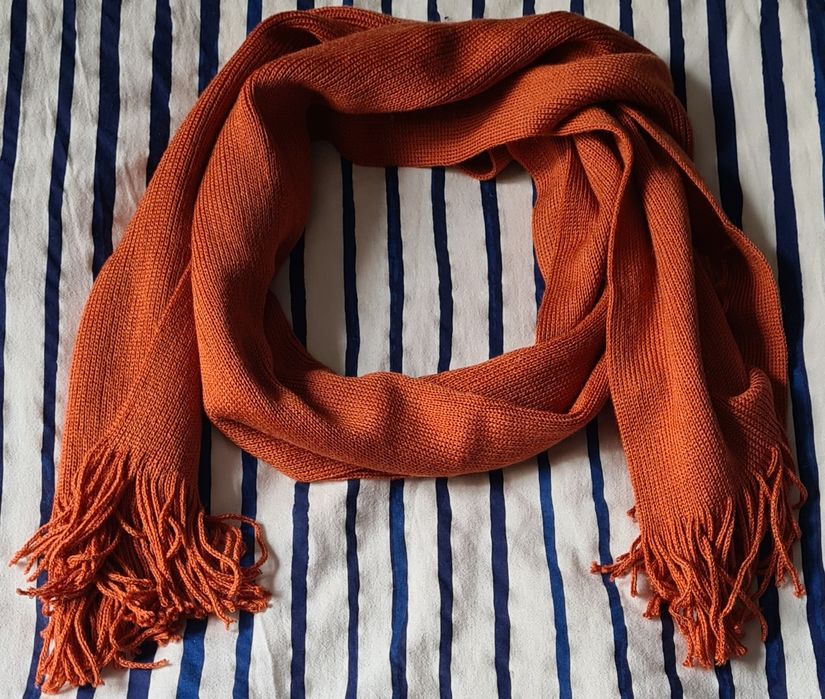 Esarfa Christian Berg