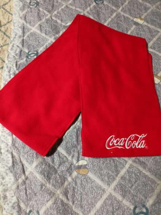 Шарф Coca Cola красного цвета