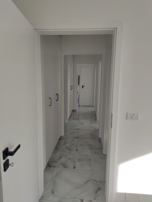 Proprietar inchiriez apartament 4 camere zona Dacia