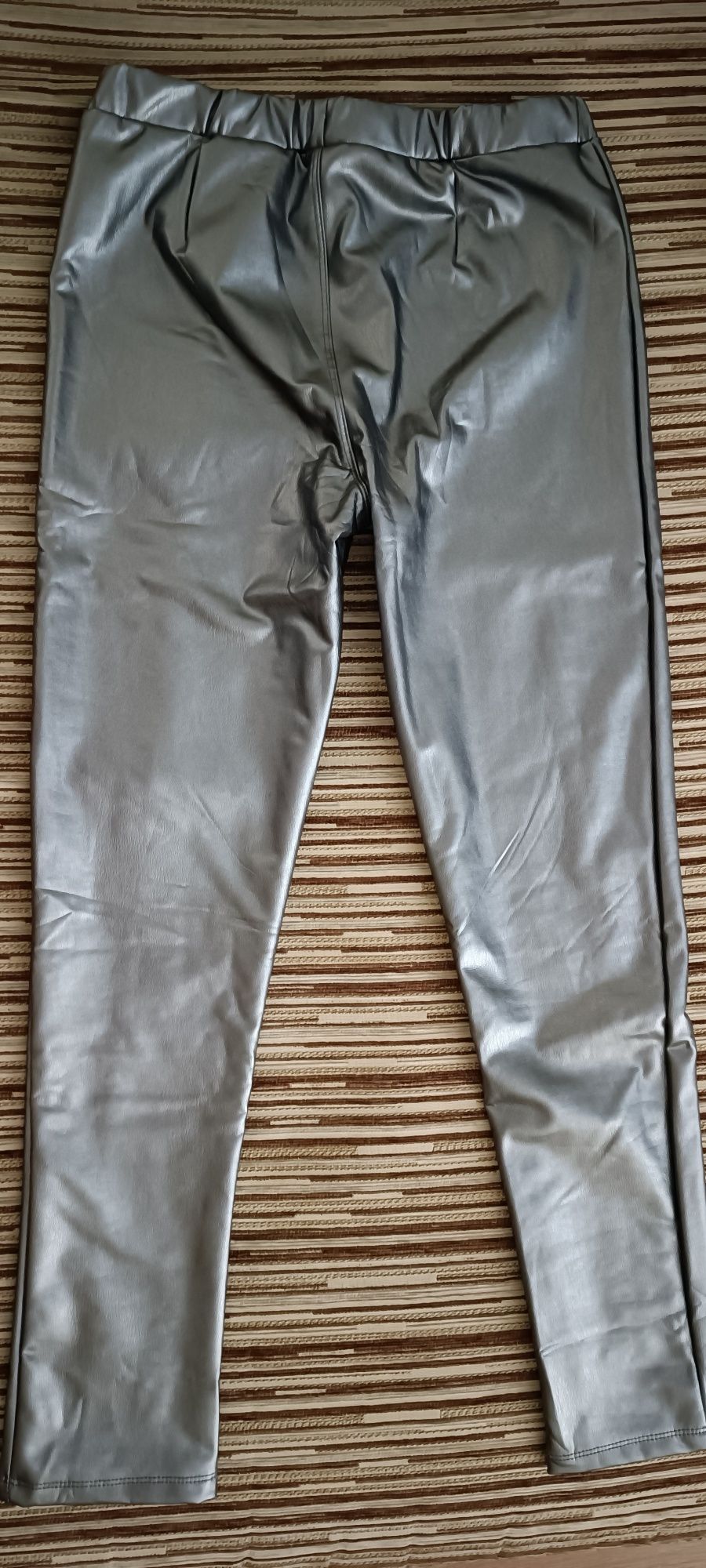 Сив клин/панталон от еко кожа MANGO