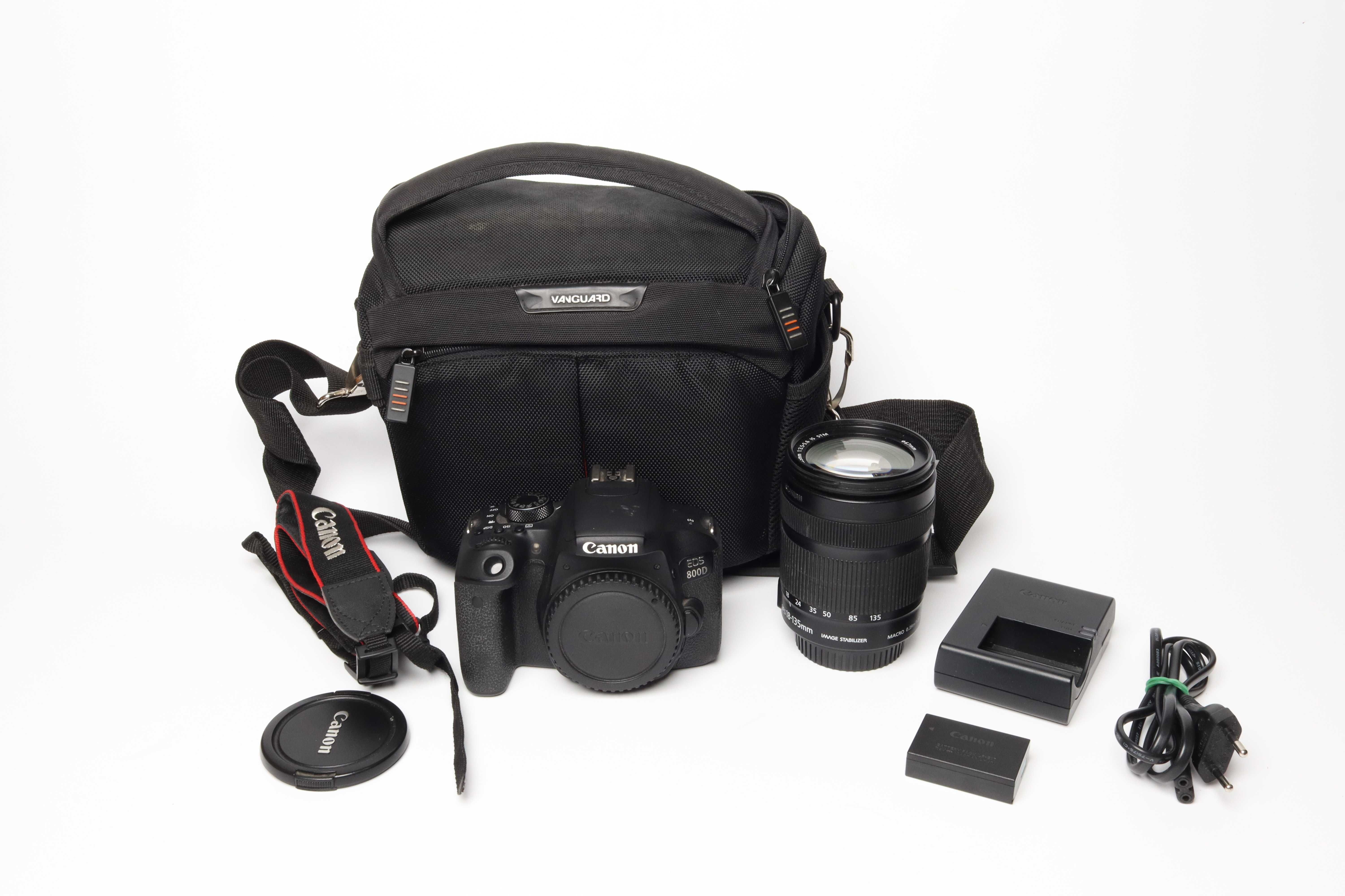 Фотоаппарат Canon 800Д