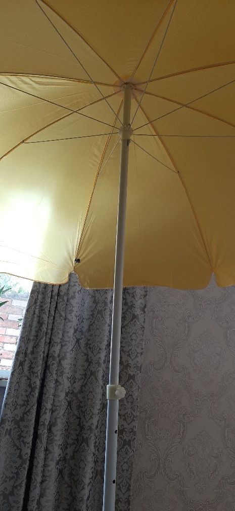 Зонты пляжные уличные  диаметр 240 см,260см
