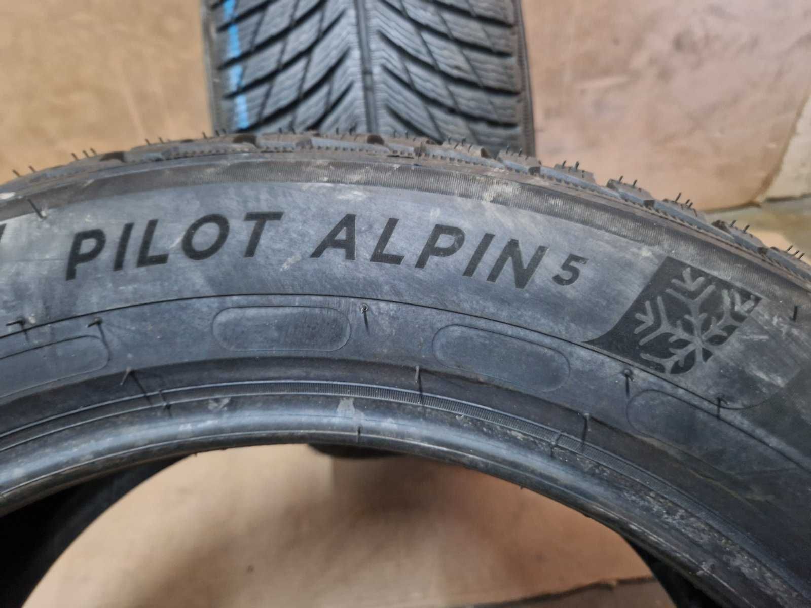 2 Michelin R18 215/55
зимни гуми
DOT4620