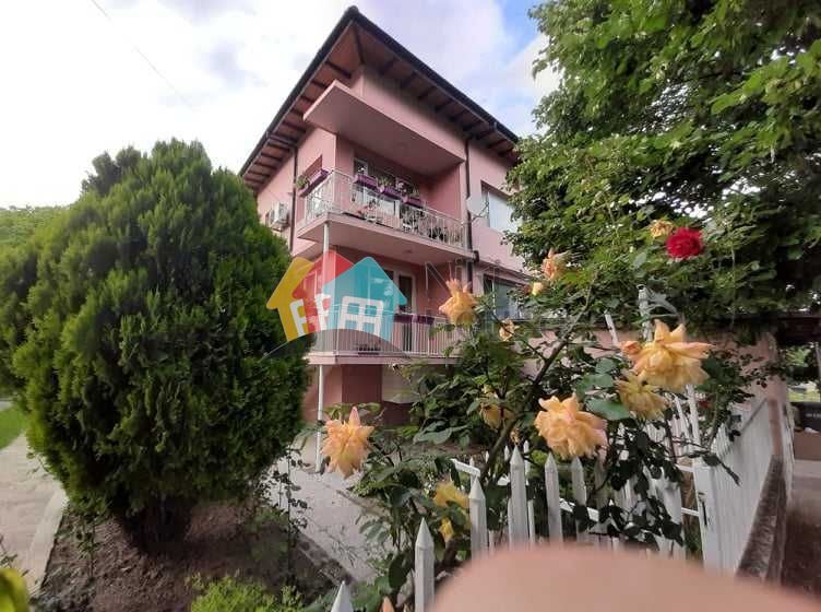 Продава се Къща в Долни чифлик - 312 кв.м за 446 €/кв.м - Снимка #4