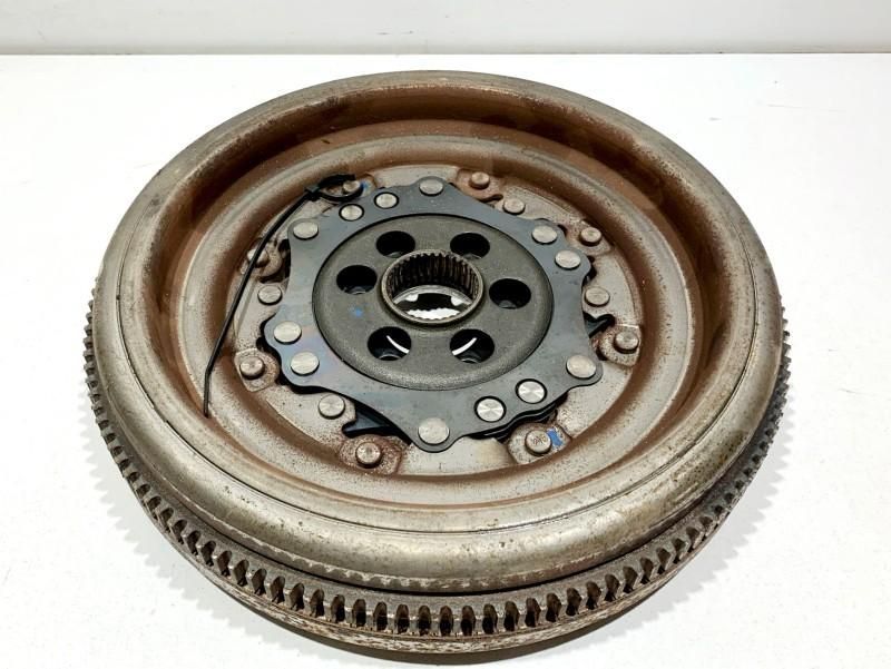 Volanta luk Skoda Superb 2 (2008-2013) 2.0 tdi CBBB 03L105266AF