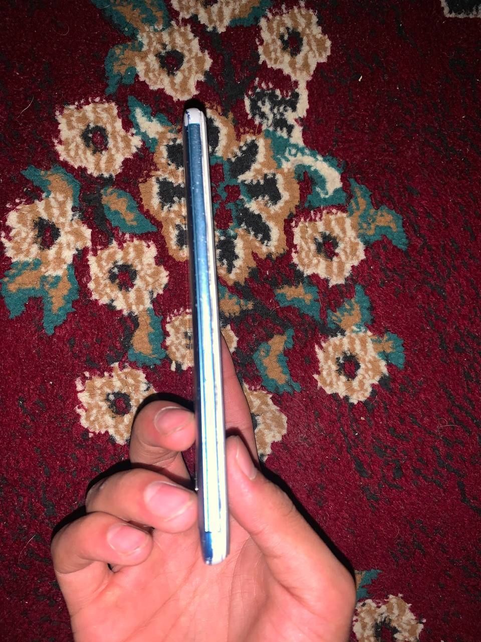 Redmi 5 plus srochna sotiladi karabkasi bor