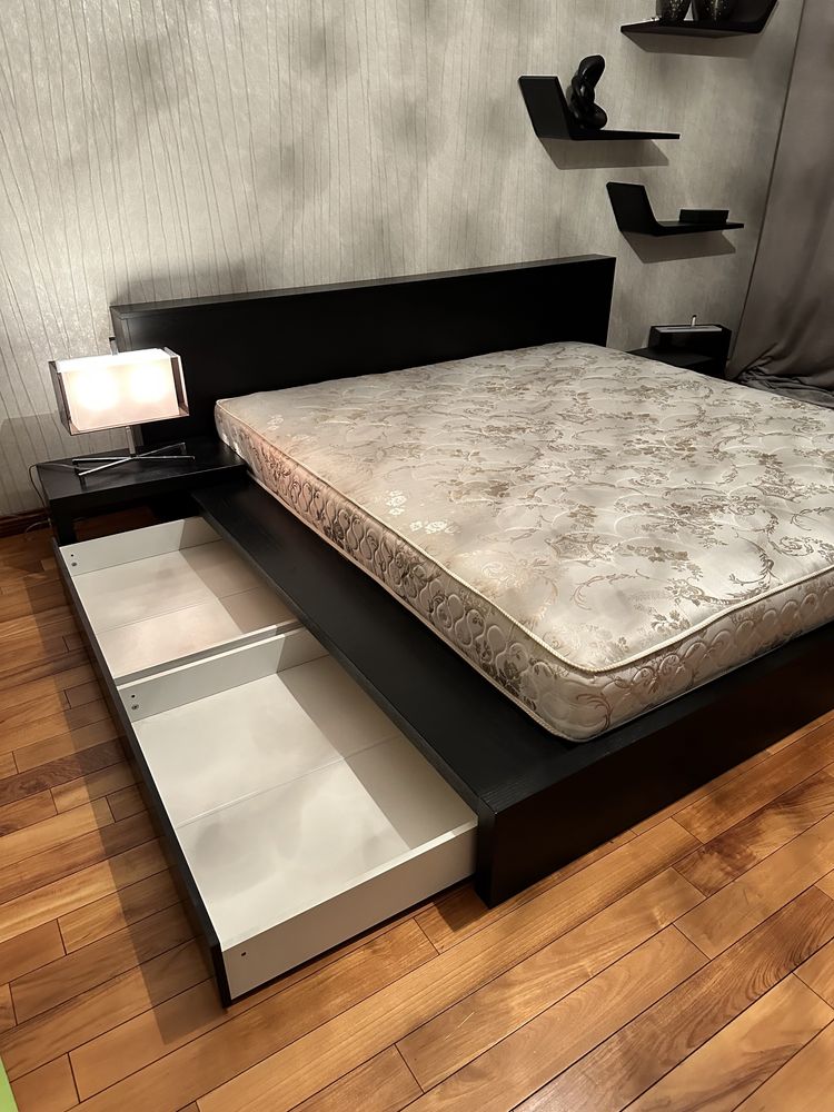 Кровать BoConcept с системой хранения