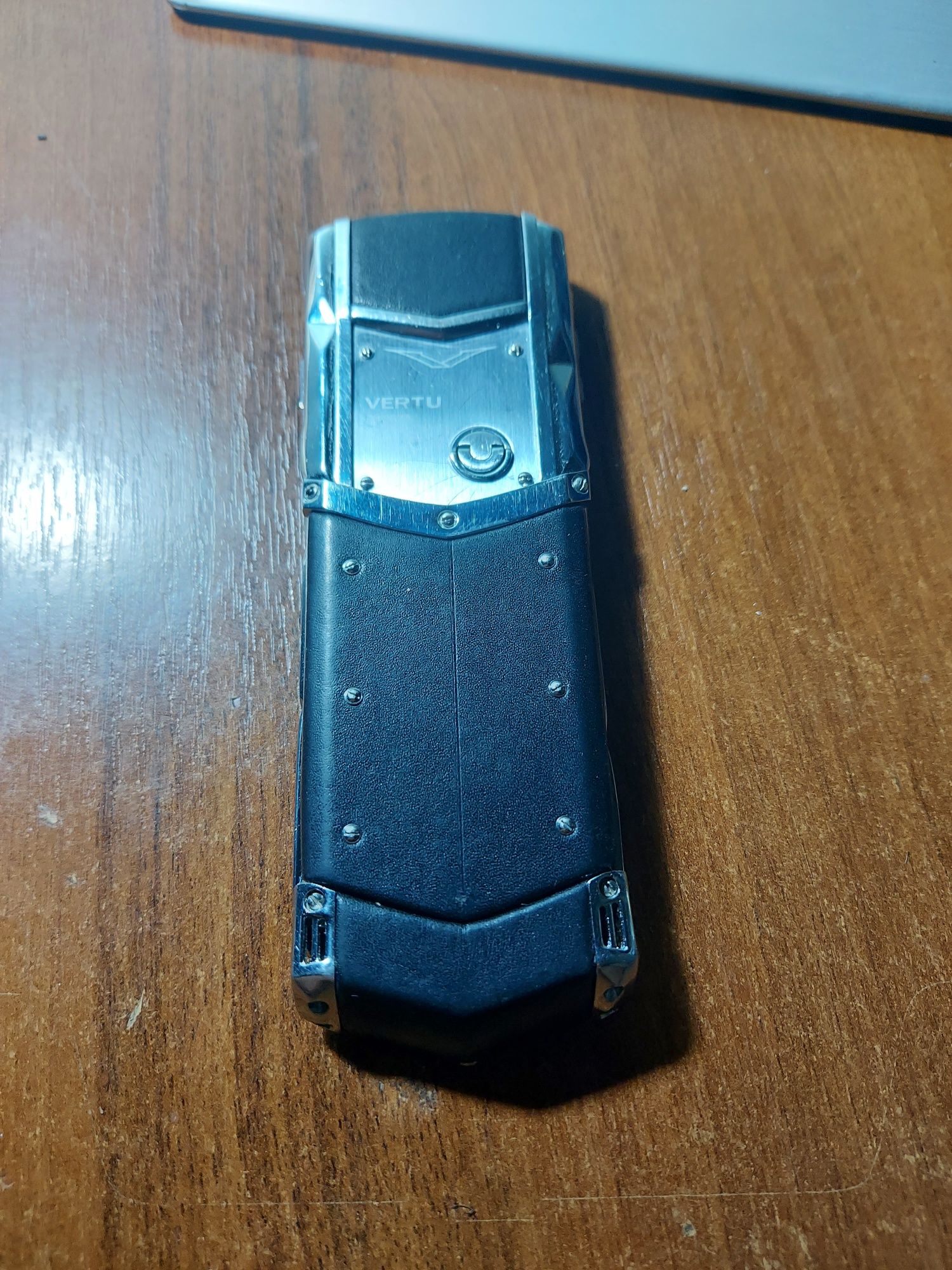 Vertu Signature хром