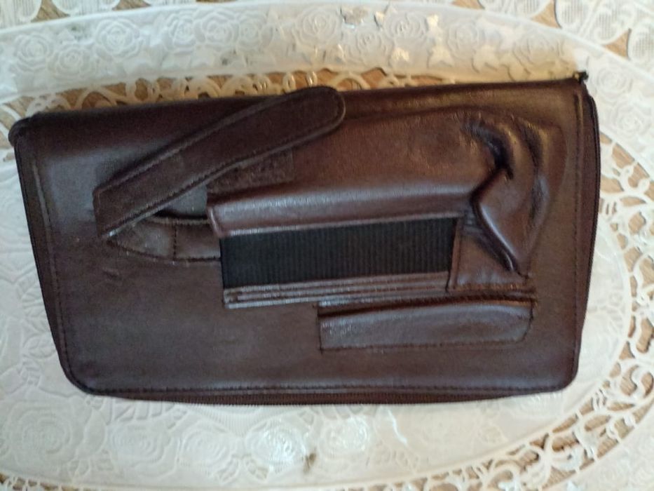 Портмоне продам. Новое. Кожзам