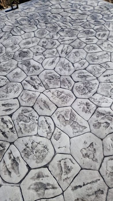 Beton amprentat, elicopterizat ,măturat și vertical.