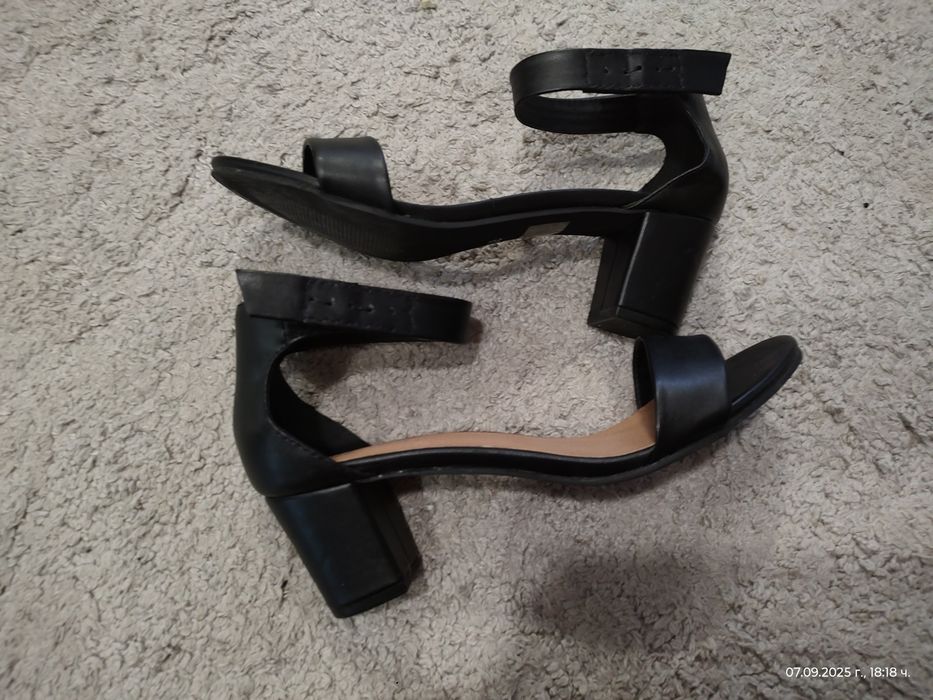 Сандали 38 номер