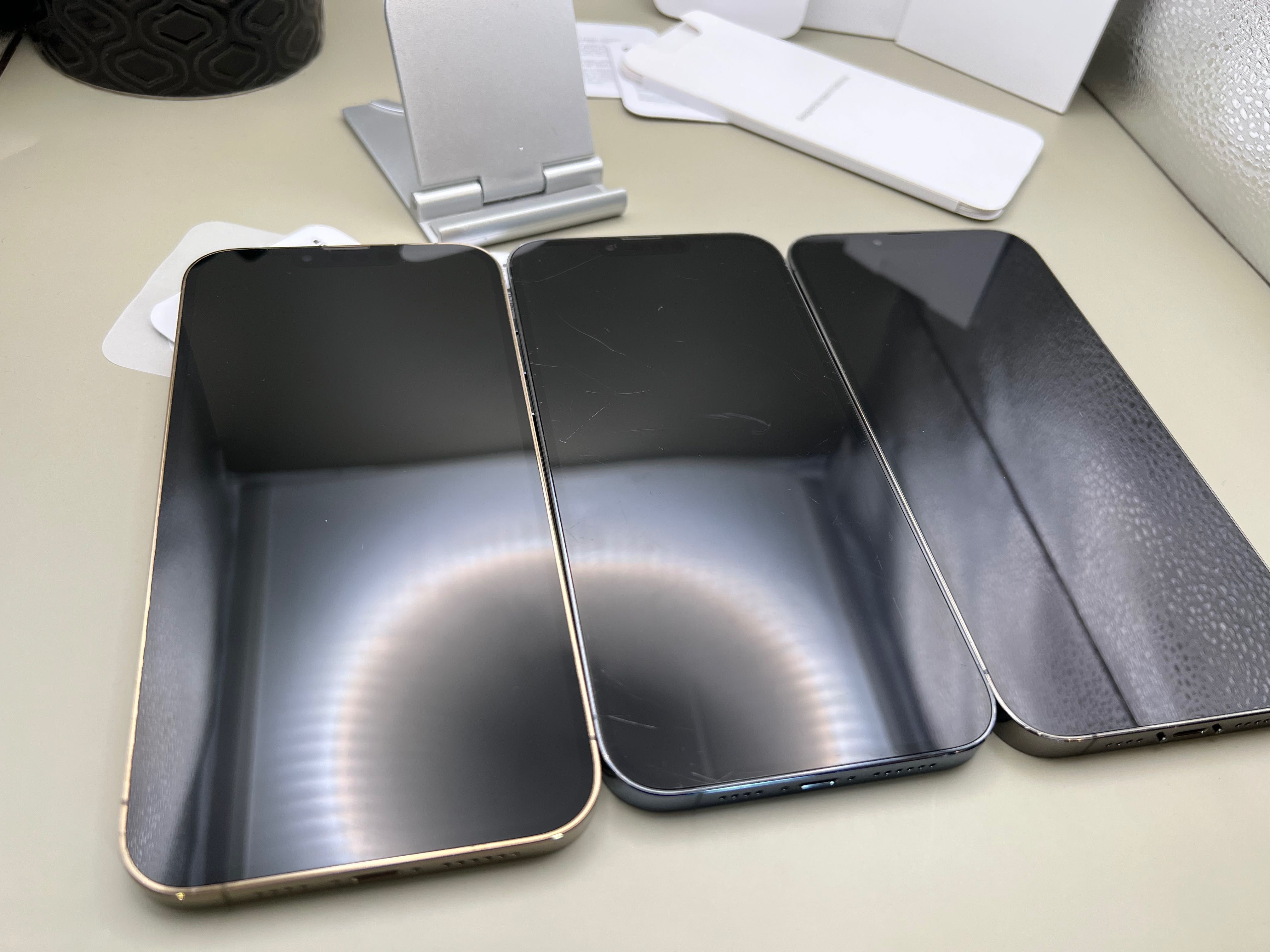 iPhone 13 Pro MAX, iCloud locked, 3бр, 85-90% батерия, НА ЧАСТИ!