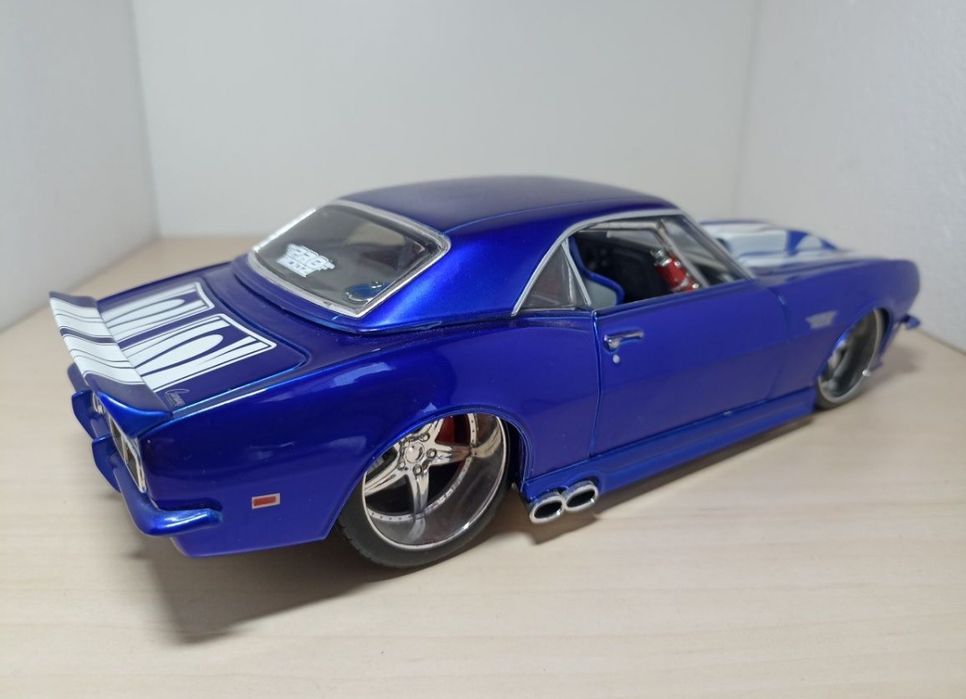 Chevrolet Camaro 
Scara 1:18
Producător maisto 
Material metal+plastic
