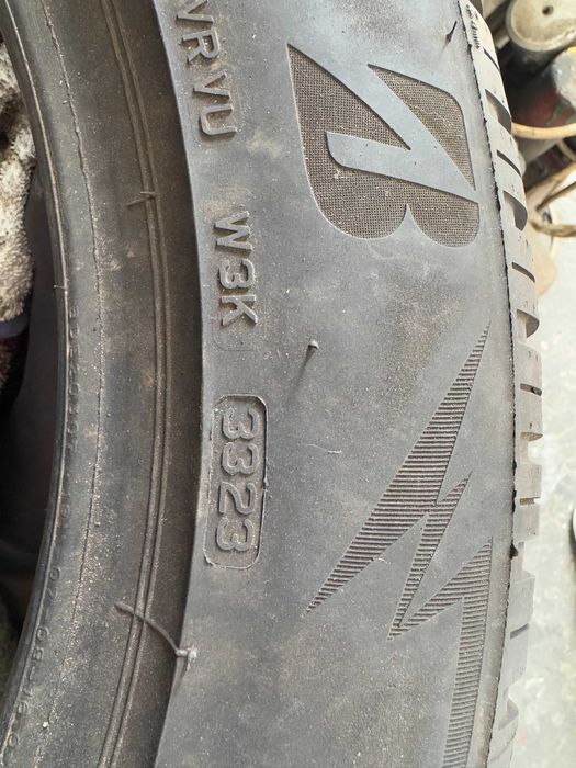 Зимни гуми BRIDGESTONE 255/50 R19  4бр