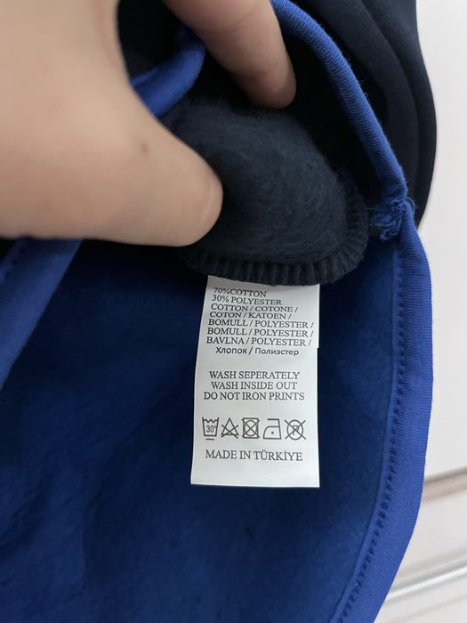 Детски суичър с качулка в тъмносиньо