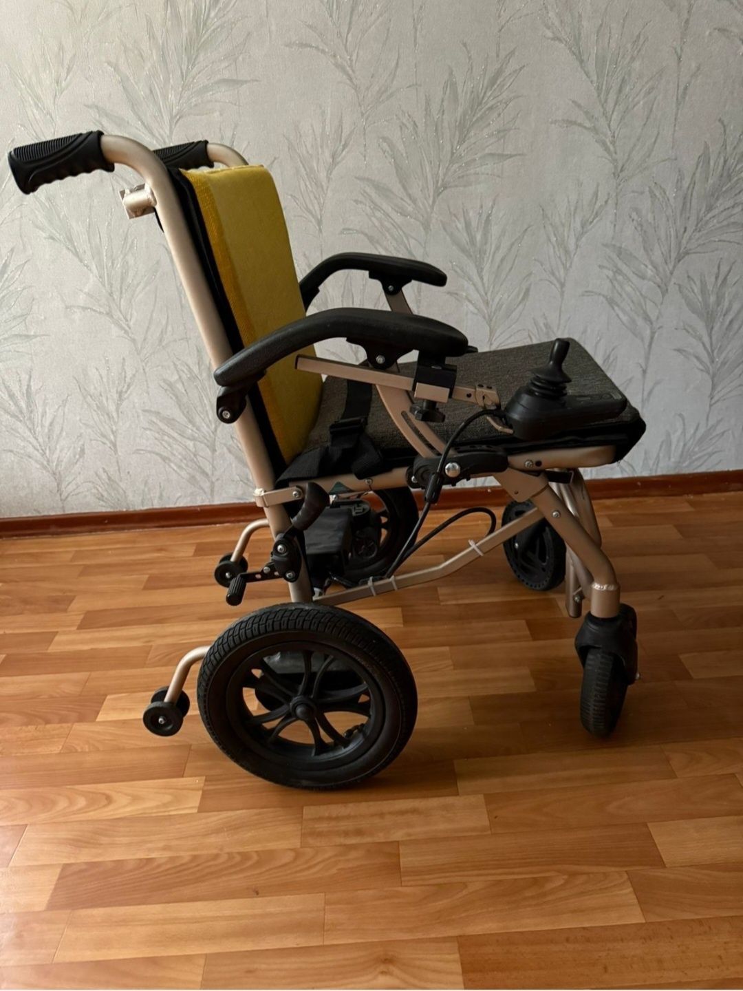 Электрическое кресло-коляска Hubang HBLD3-C