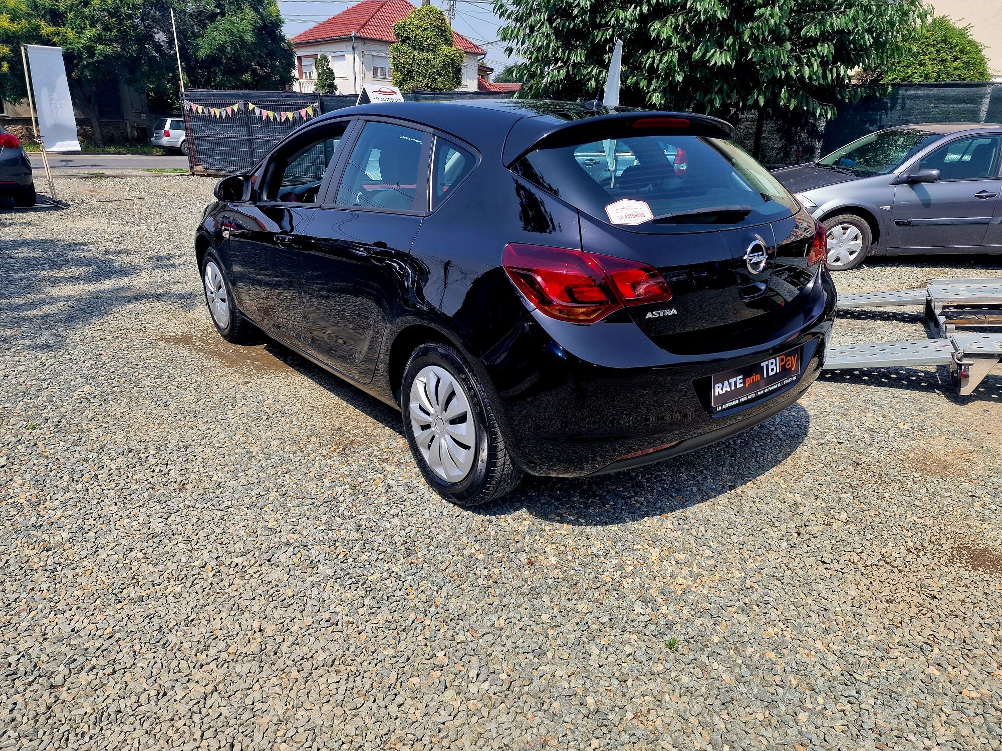 Opel Astra J 2010 Parc Auto Rate sau Cash