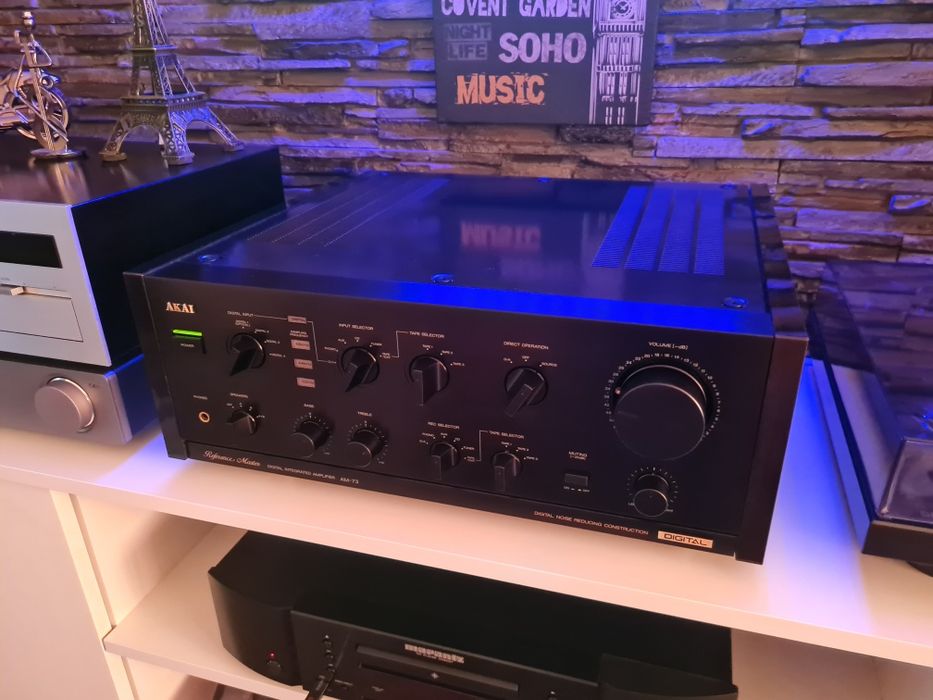 Akai AM 73 Reference Master