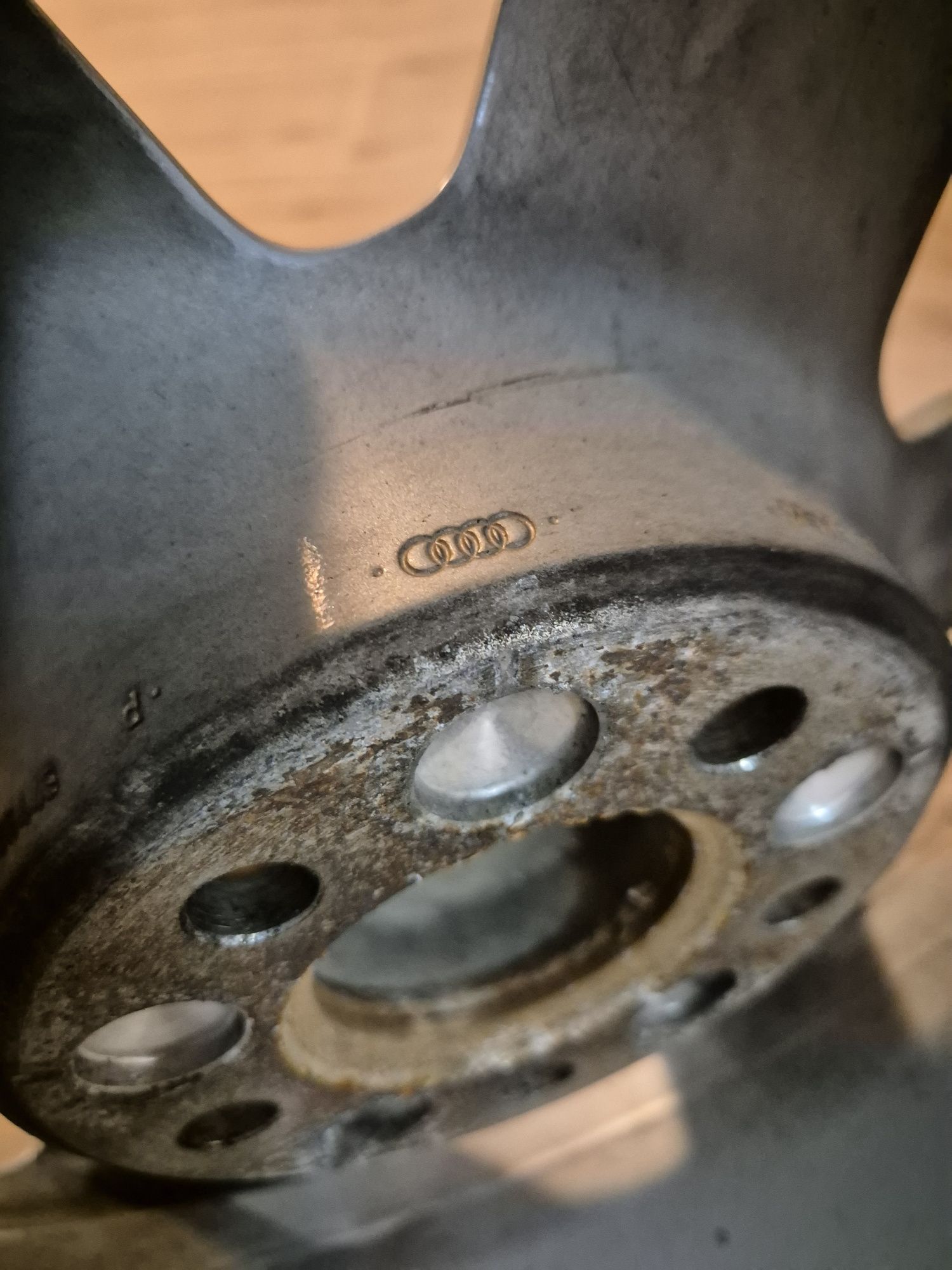 Jante Audi R 17 cu cauciucuri iarna Michelin Alpin 5 225 55 R 17