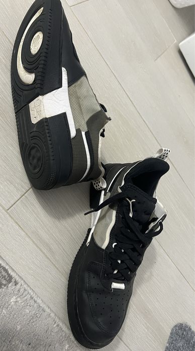 Vând Nike Air Force 1 React Black and White, purtati