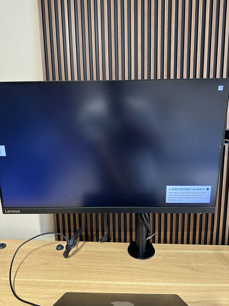 27 инчов монитор Lenovo D27