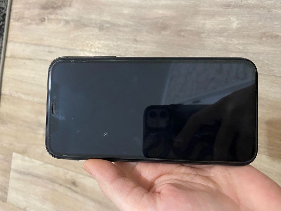 Айфон 11 сатылады