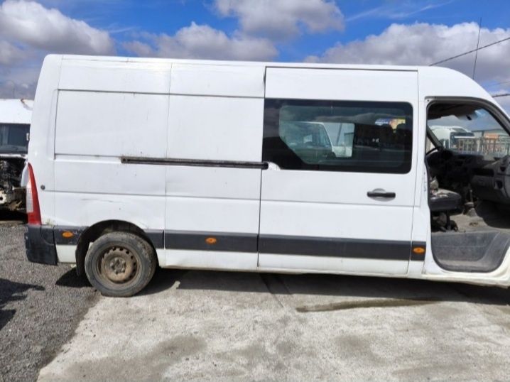 Dezmembrăm autoutilitare