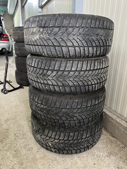 Зимни гуми 225 50 17 Dunlop