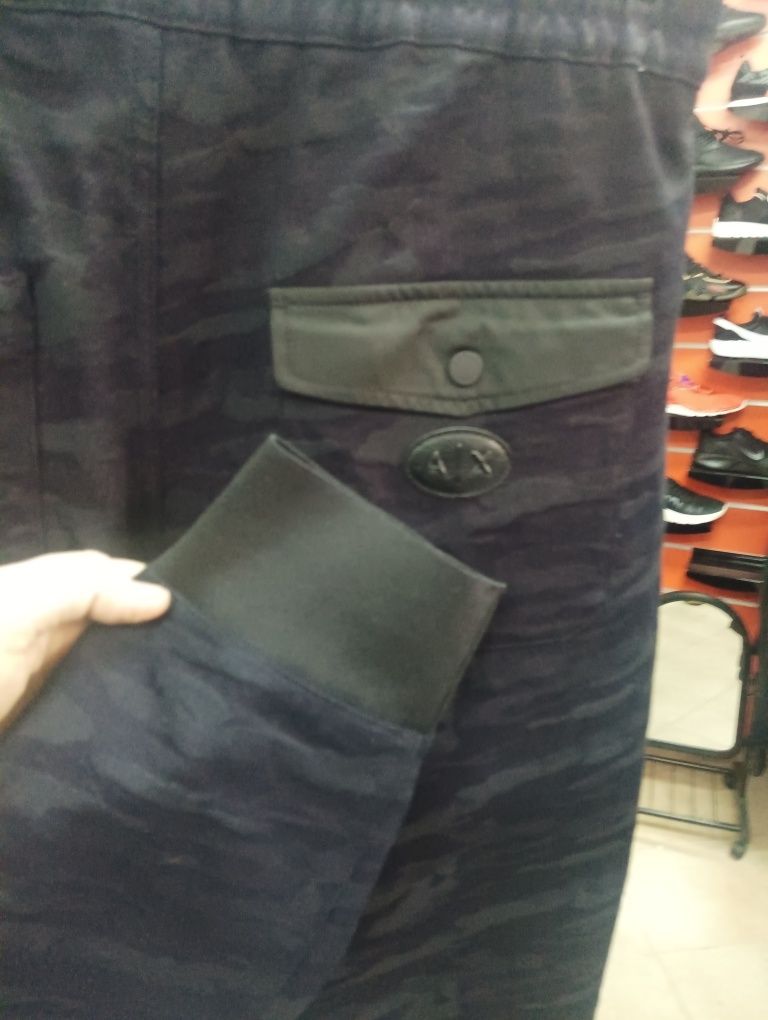 ОРИГИНАЛНО долнище Armani Exchange S , M W32 ново мъжко AX панталон