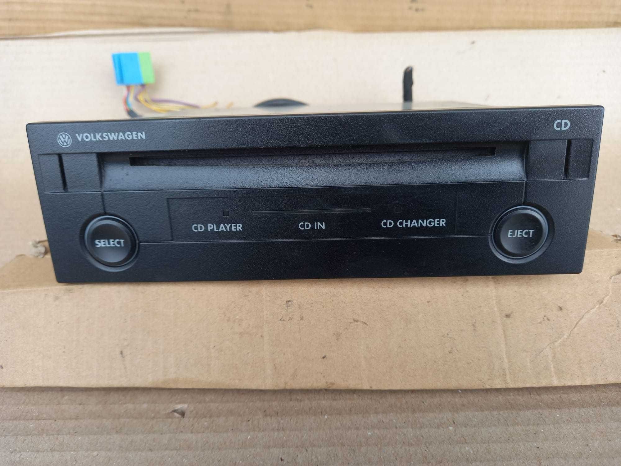 Vw Passat B55, radiocass clasic Gamma, CD player changer cu garantie.