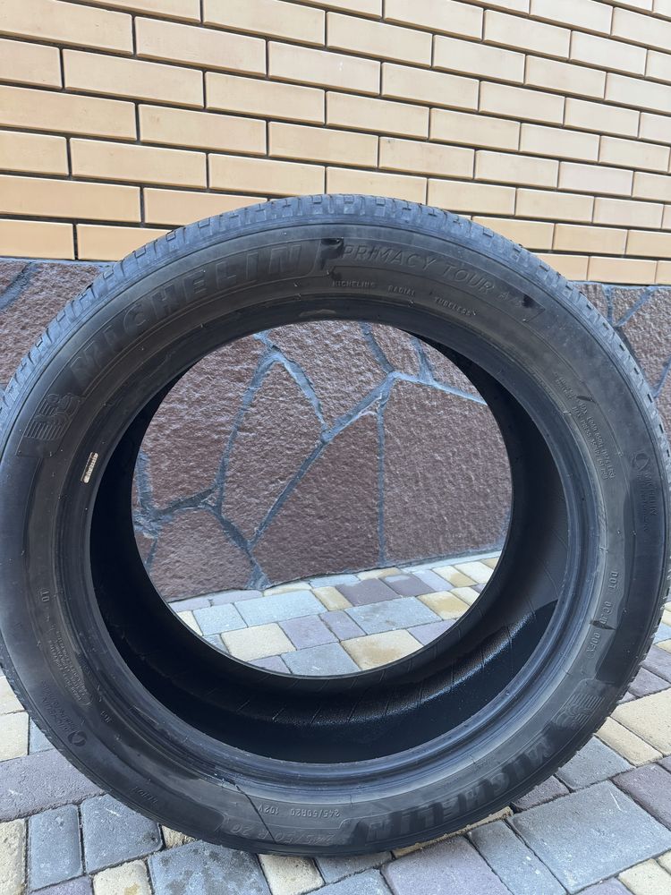 Продам шины летние на Palisade Michelin Primacy Tour R20