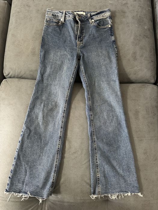 Продам джинсы Mango