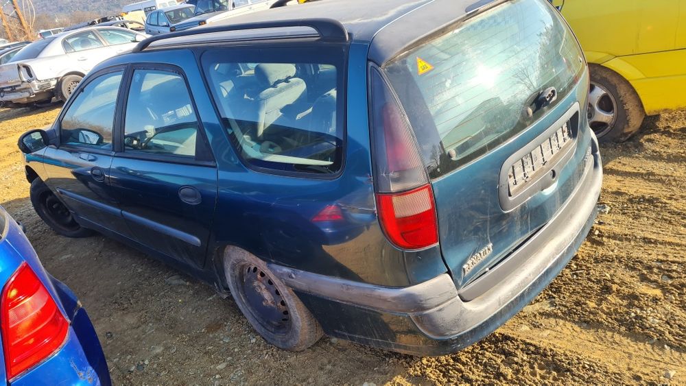 Renault Laguna 2.0 , Рено Лагуна На Части !!!