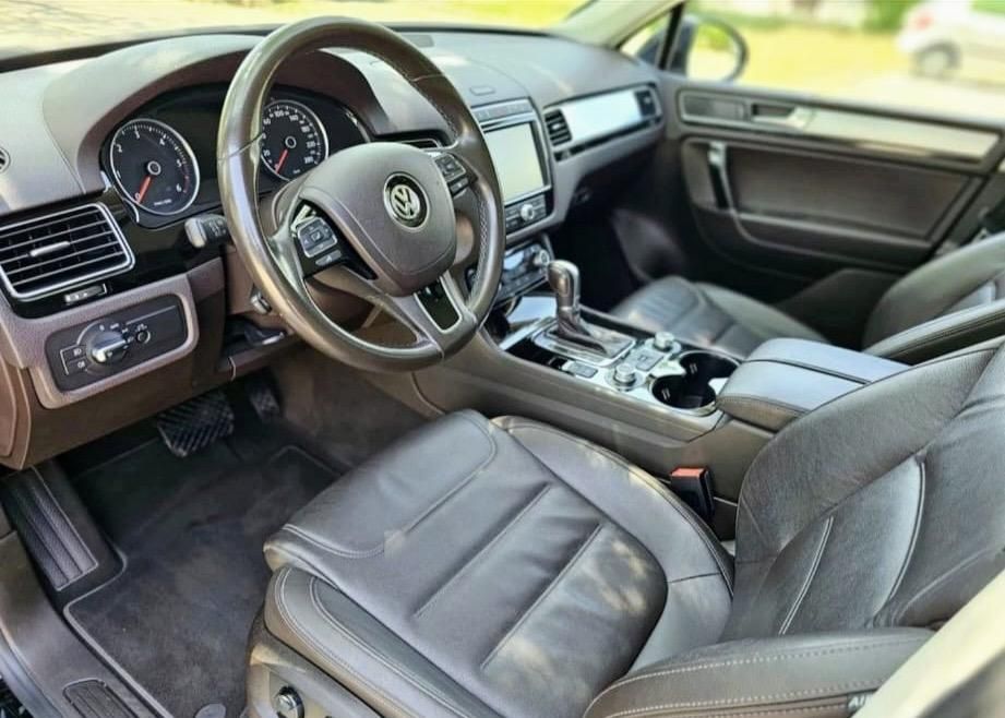 Volkswagen TOUAREG-înmatriculat 2018; 117000 km REALI
