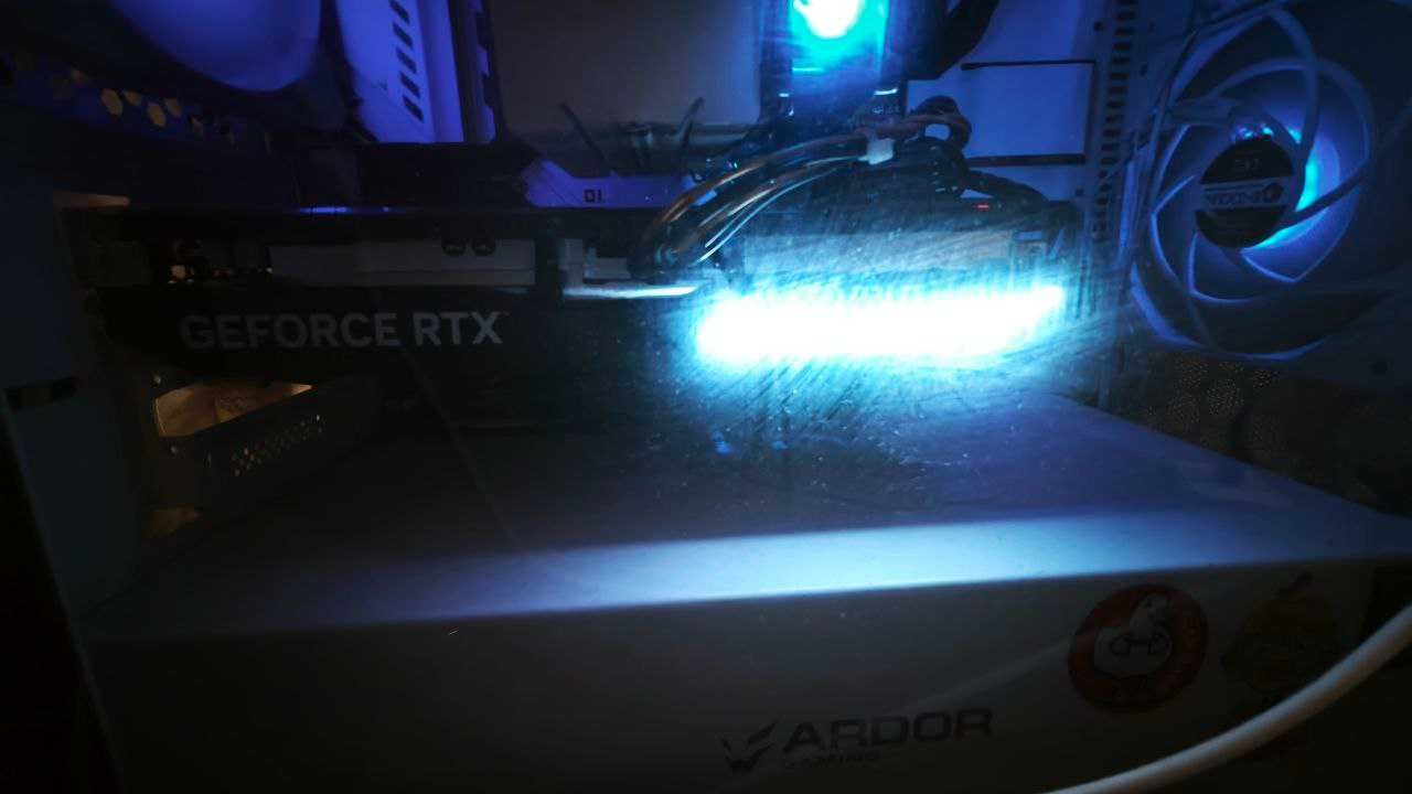 СРОЧНО Продам видеокарту RTX 4060
